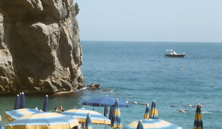 @girlnaflower Travel Photo Journal